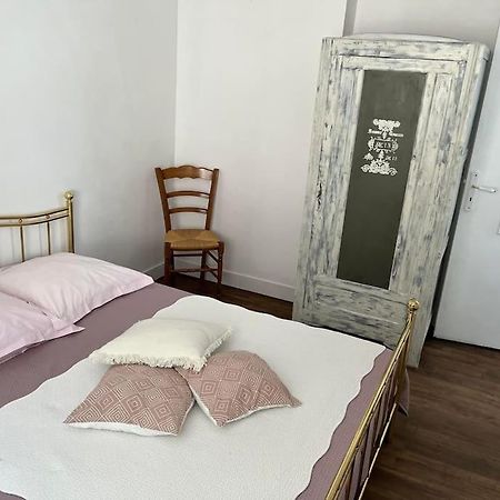 Appartement Chaleureux Avec Parking Gratuit Сарла-ла-Канеда Екстериор снимка