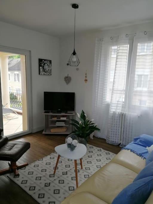 Appartement Chaleureux Avec Parking Gratuit Сарла-ла-Канеда Екстериор снимка