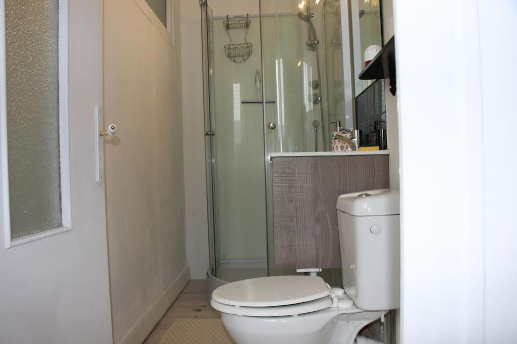Appartement Chaleureux Avec Parking Gratuit Сарла-ла-Канеда Екстериор снимка