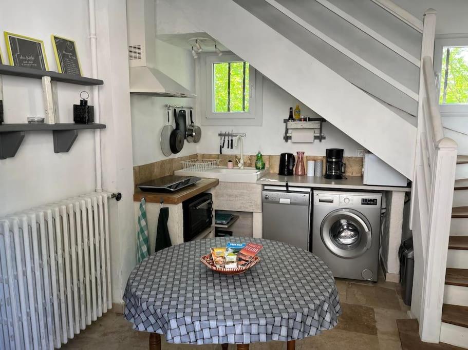 Appartement Chaleureux Avec Parking Gratuit Сарла-ла-Канеда Екстериор снимка